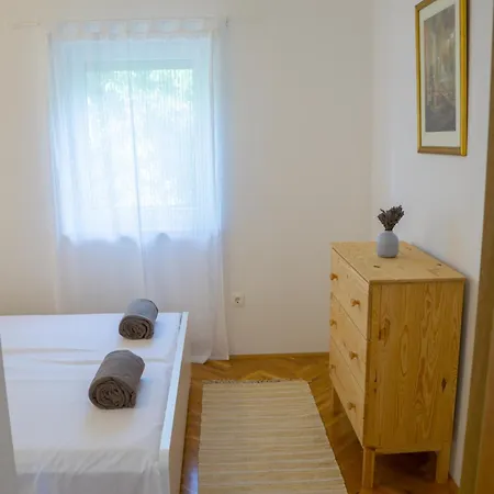 Apartament Dub