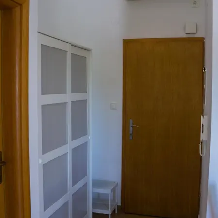 Apartament Dub *